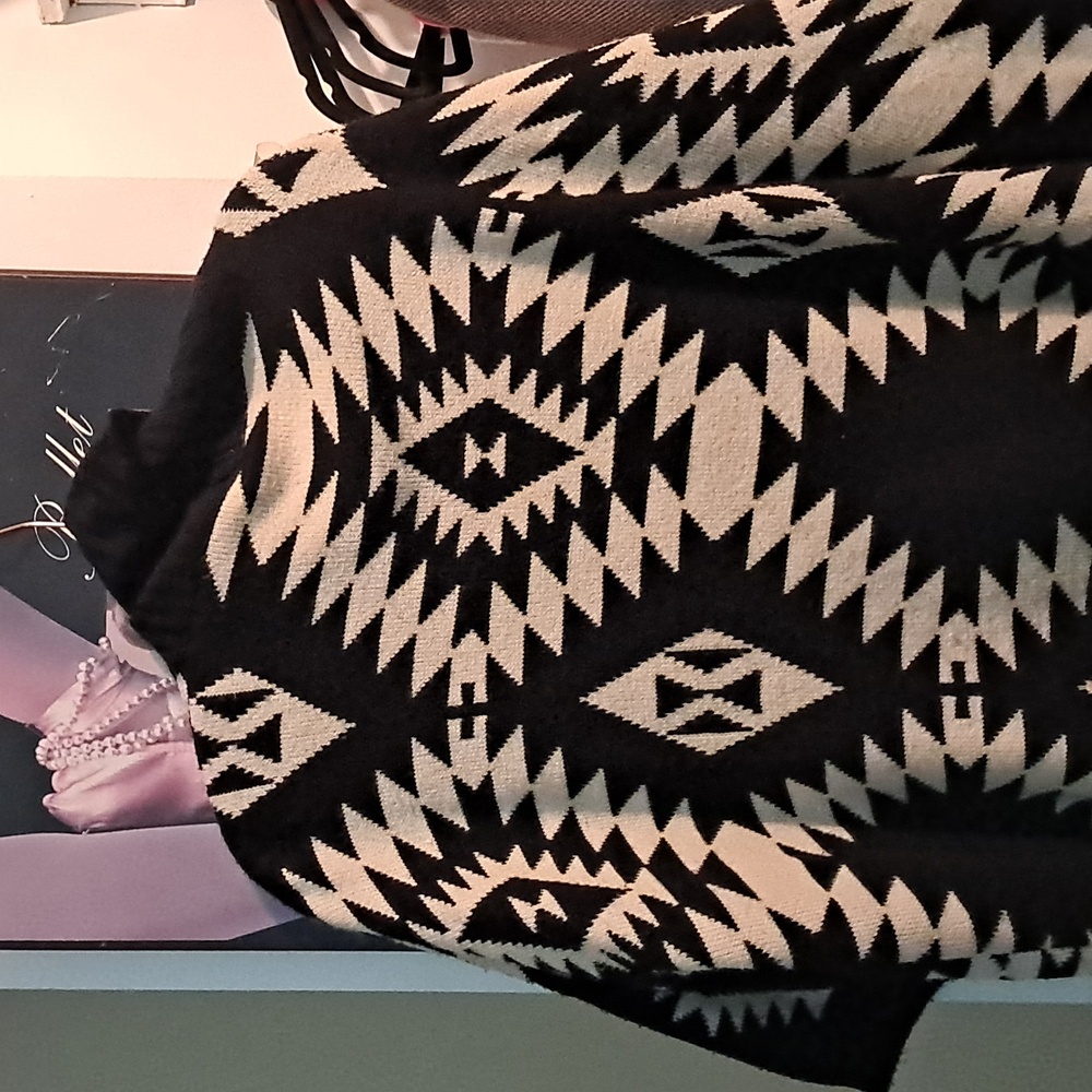 Cardigan - Picture 4 of 4